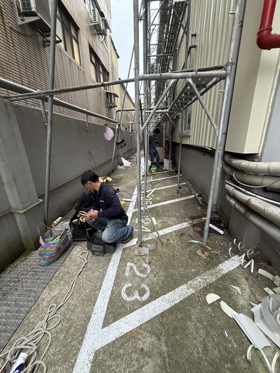 五股搭鐵皮屋